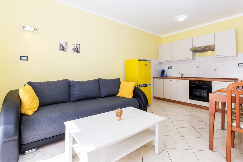 Apartments Duje Ribnica オブロヴァツ エクステリア 写真