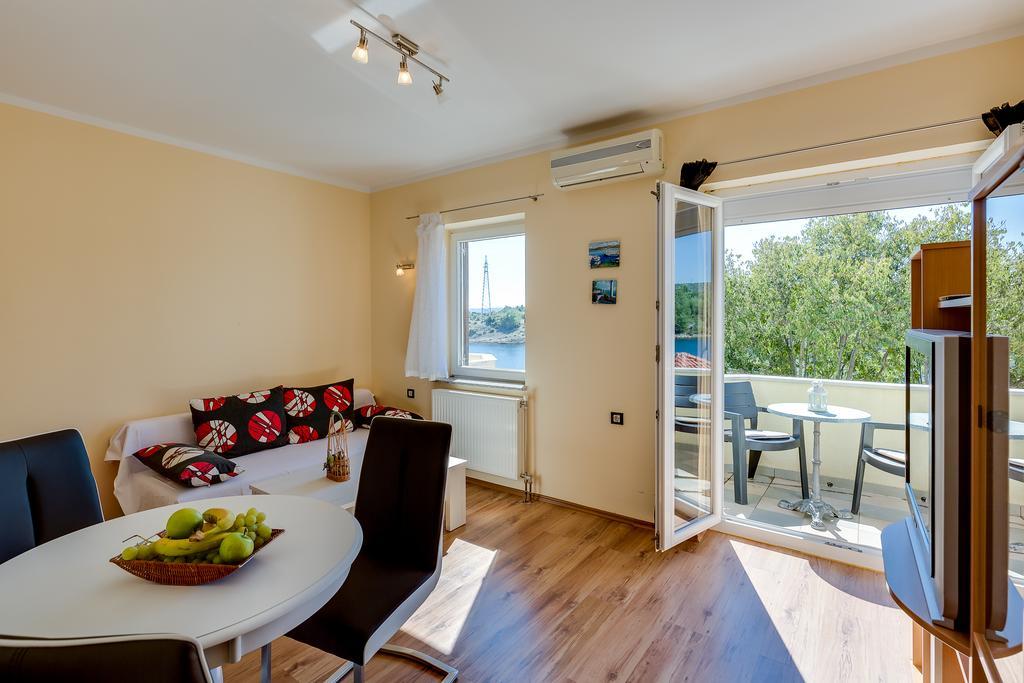 Apartments Duje Ribnica オブロヴァツ エクステリア 写真